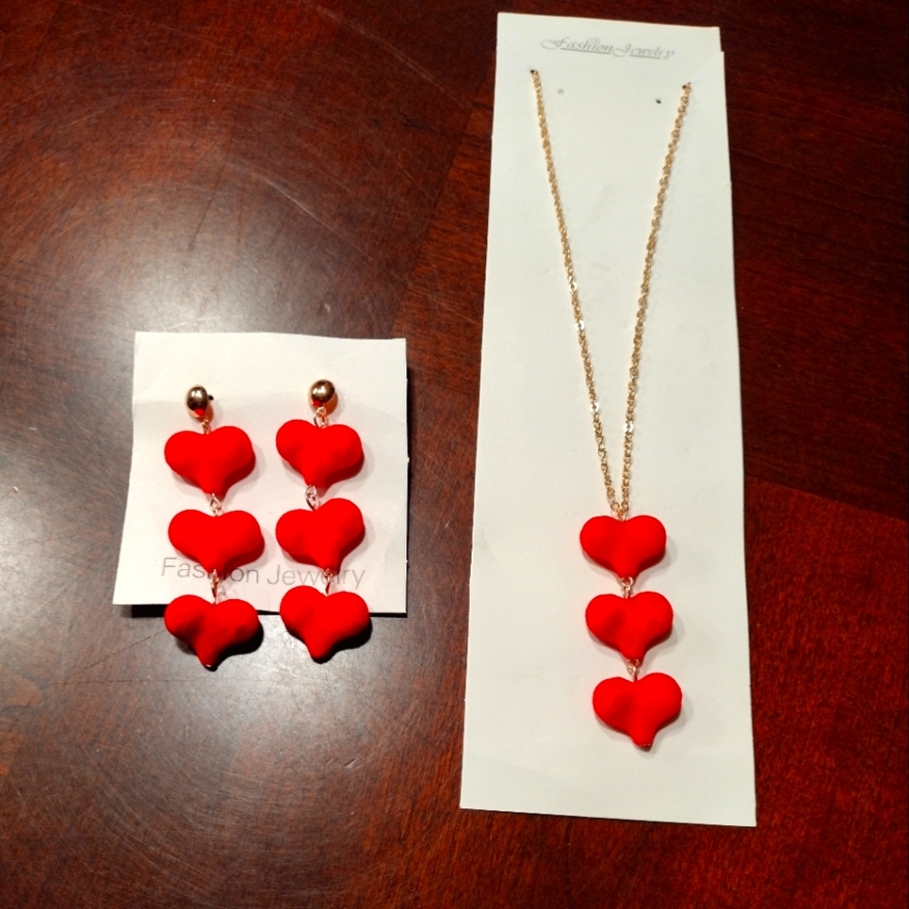 Valentine's Red hearts fashion necklace and matching earrings set